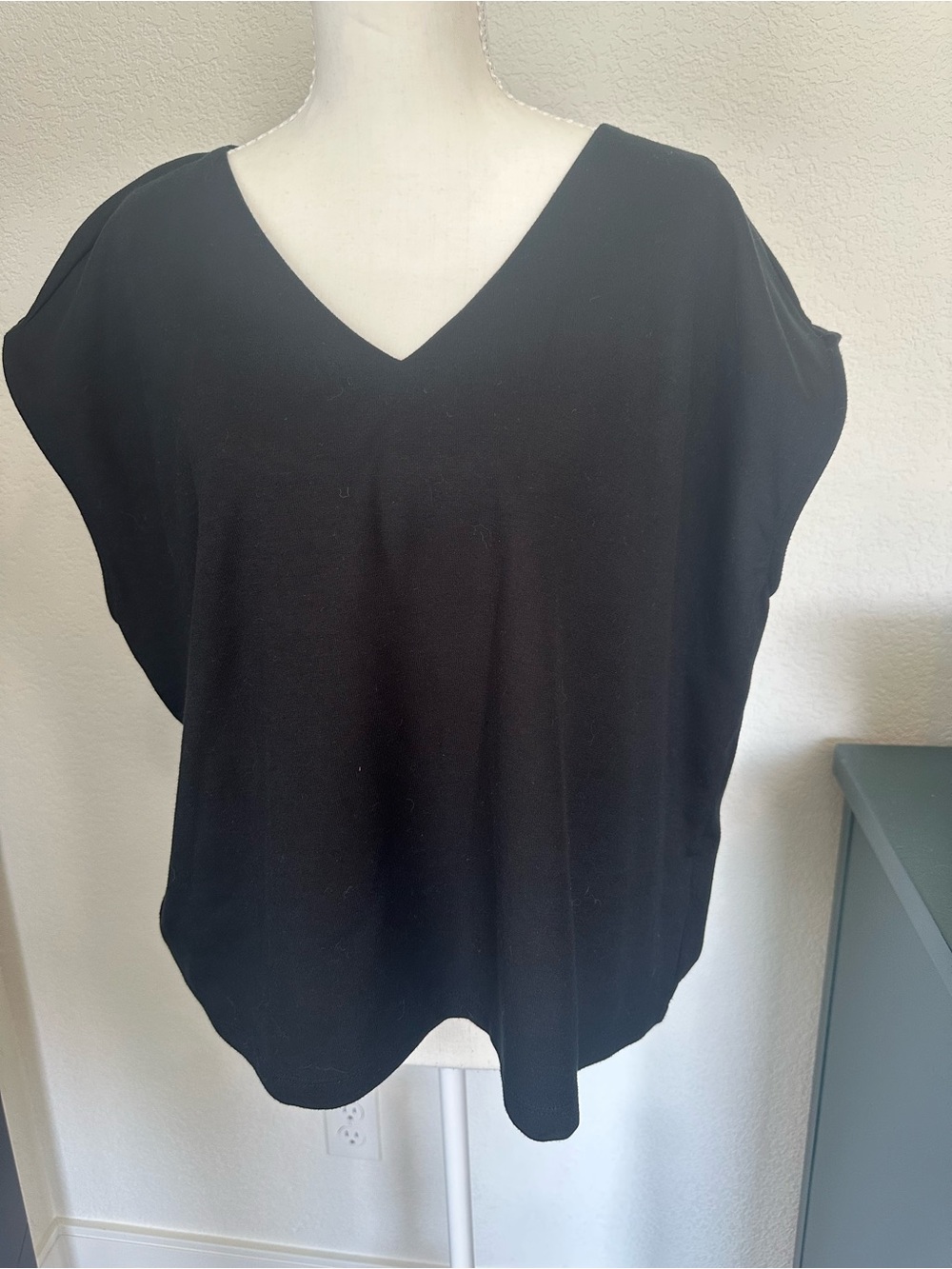 Liverpool Black V-Neck Short Sleeve Top